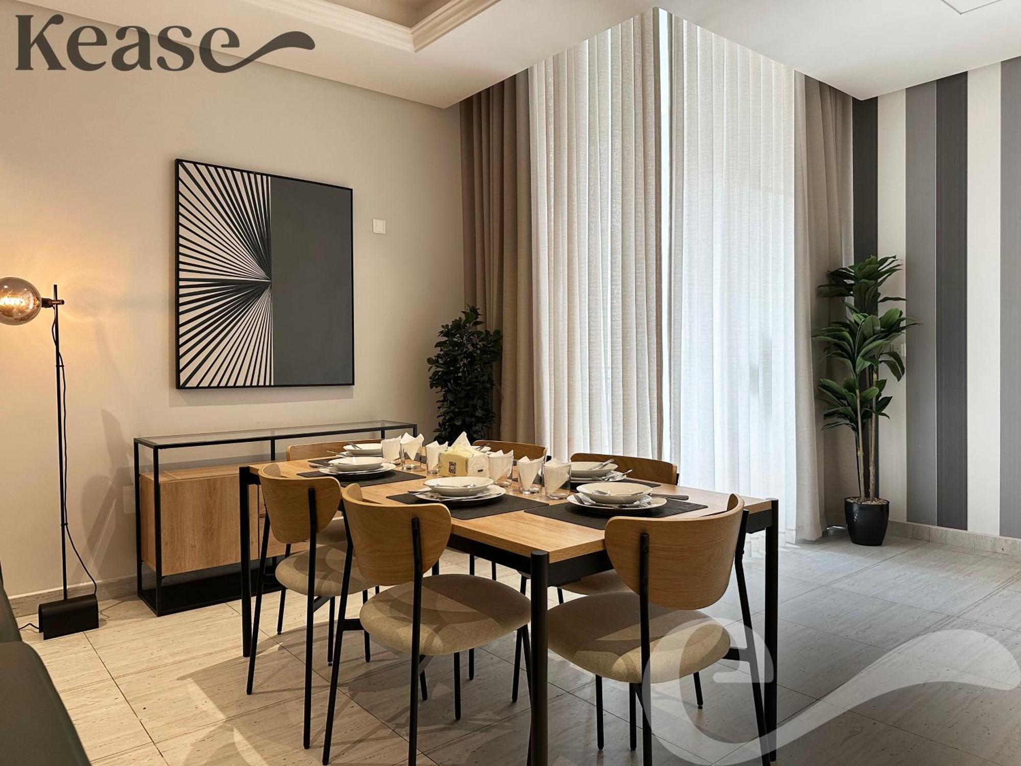Kease Yasmin E-3 Royal Touch Gx80 Apartment