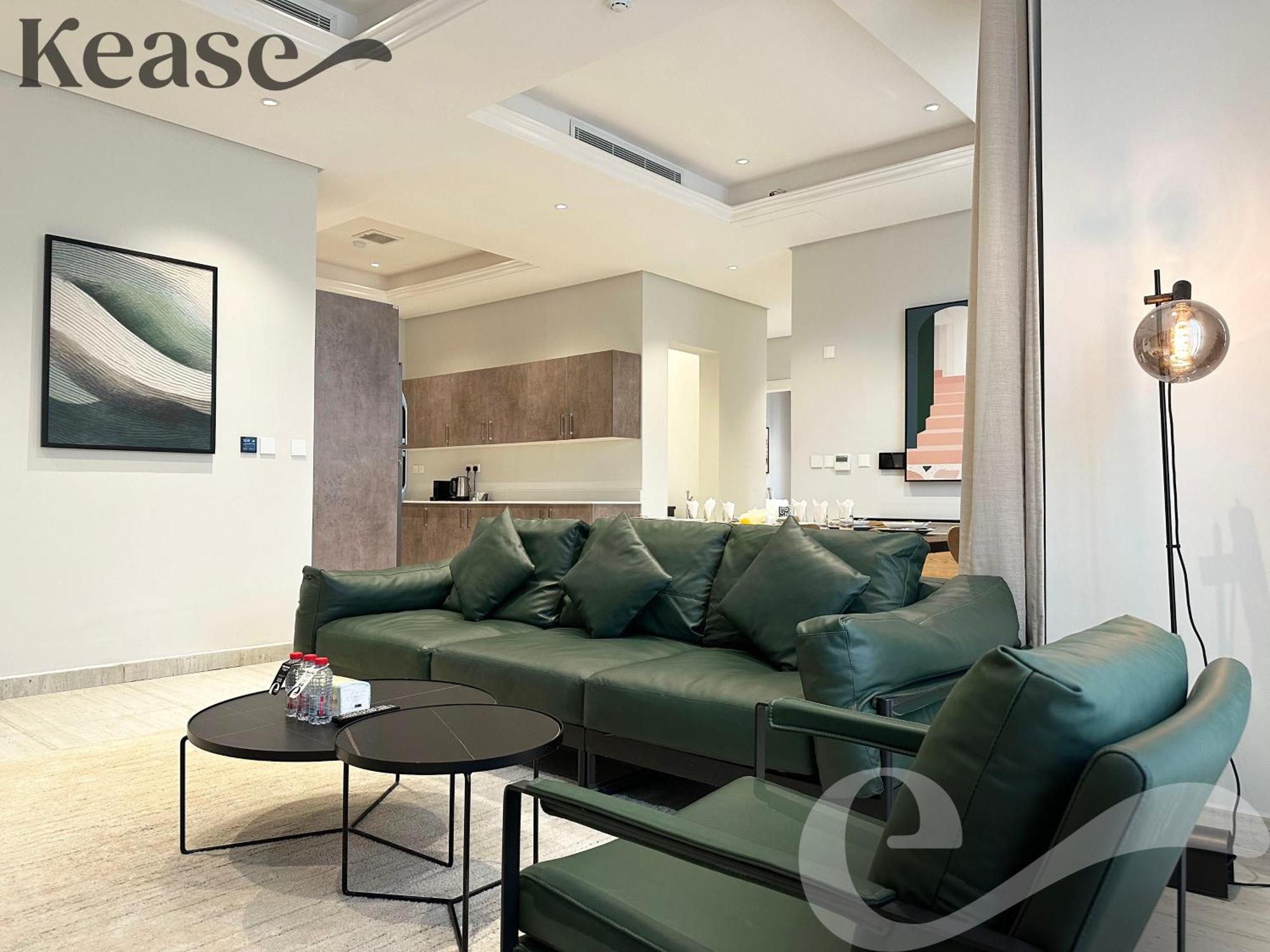 Kease Yasmin E-3 Royal Touch Gx80 Apartment *