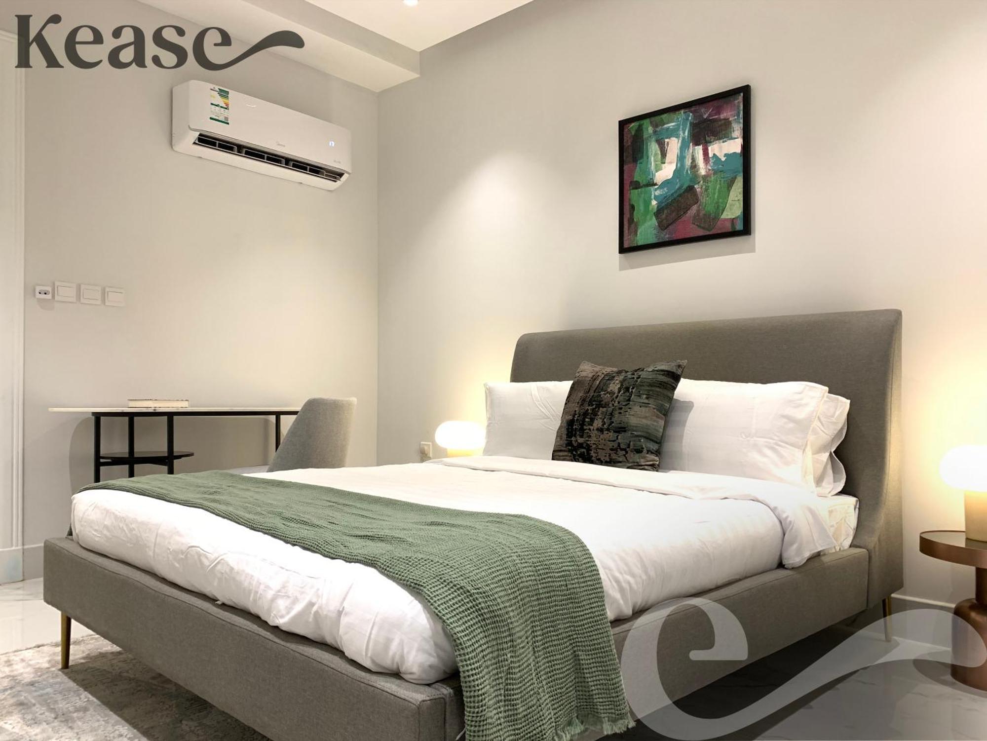Kease Yasmin E-3 Royal Touch Gx80 *